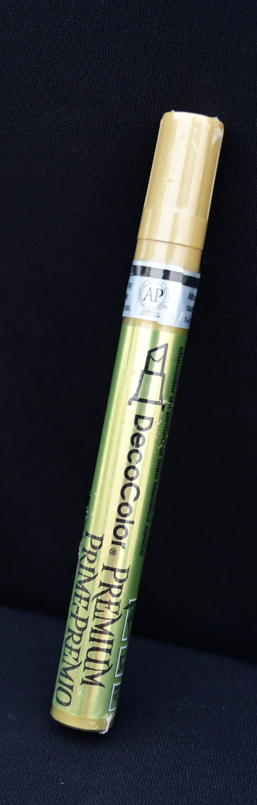 Golden Deco Marker