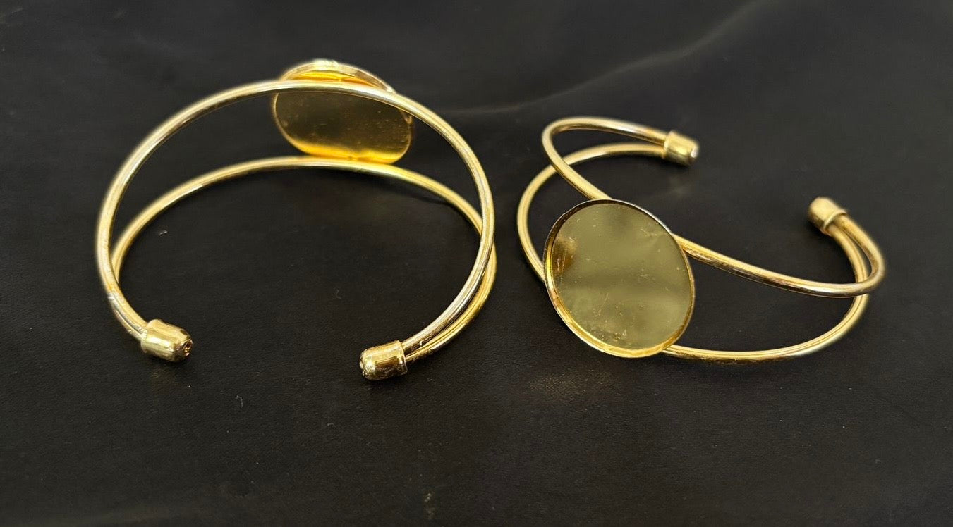Golden Round Bracelet