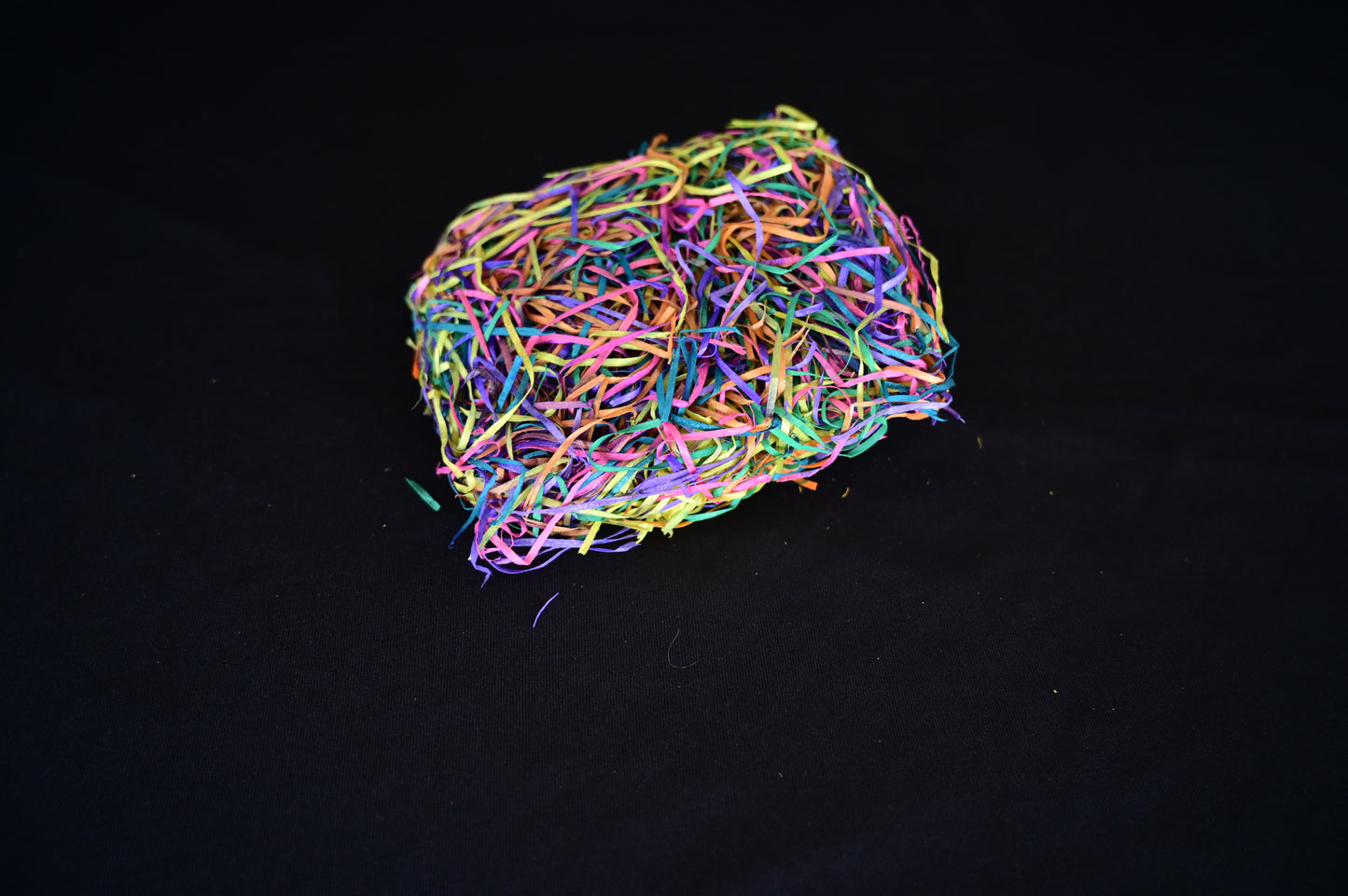 Multicolour paper shreds