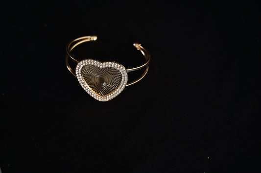 Heart diamond kada