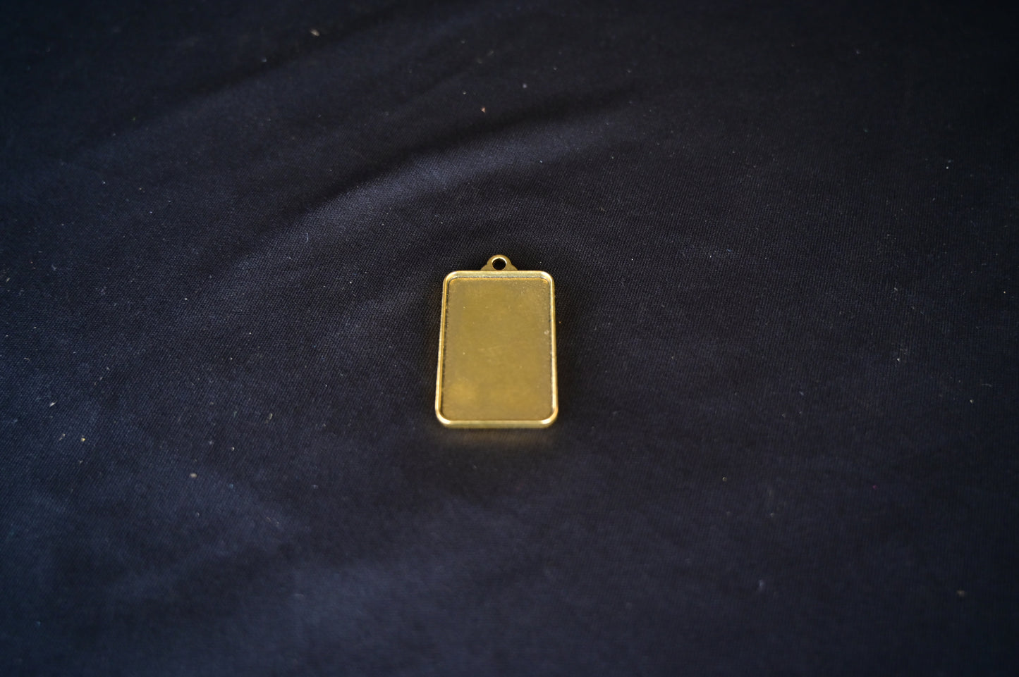 Antique bezel-D