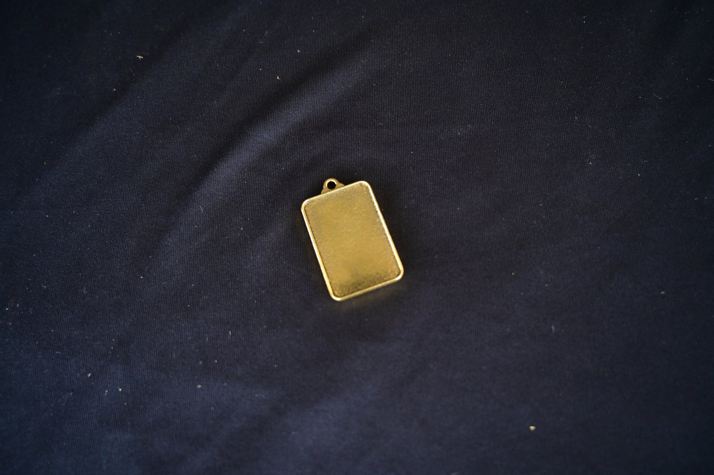 Antique bezel-D