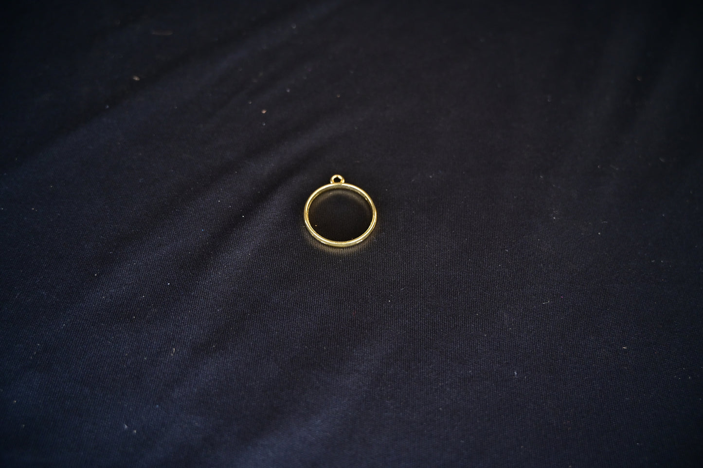 Round bezel