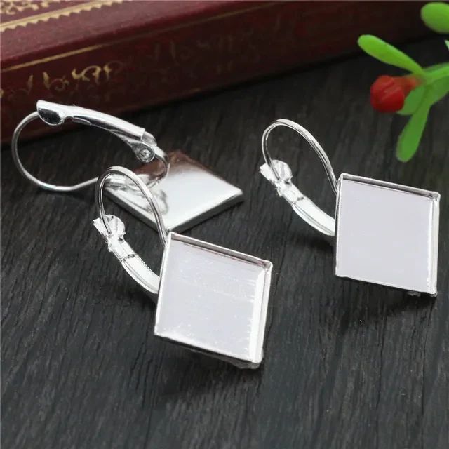 Drop square silver earring