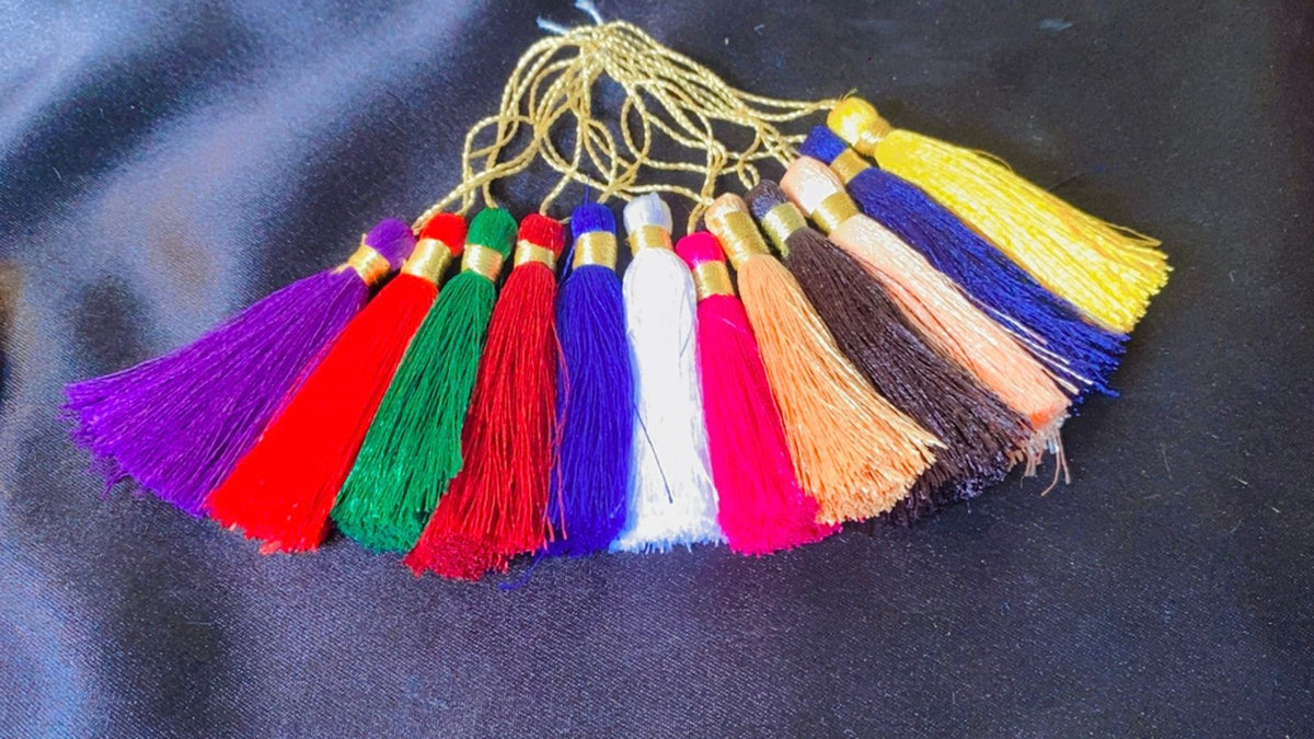 MULTICOLOUR THREAD TASSEL